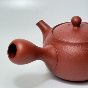 春秋　10号朱艶消梨皮新小丸急須4-604｜陶器 やきもの 焼き物 手作り 職人 春秋窯 鋳込み 丸よ小泉 愛知県 常滑市