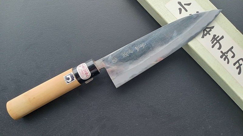 
                  28-337　小山本手打刃物　白紙鋼　柳刃包丁【熊本県伝統的工芸品】
                