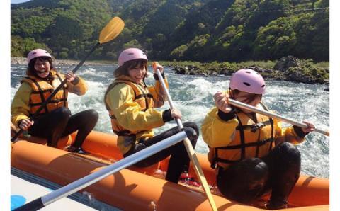 【半日ツアー】四万十川の絶景と急流を体験！四万十川ラフティングツアー　大人2名、小人1名／Mng-10