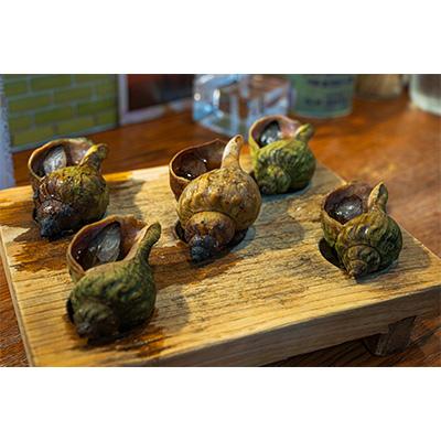 ふるさと納税 稚内市 【つぶ煮】料亭青つぶ 高級利尻昆布醤油使用 あぶら除去済み 約2kg(約1kg×2パック) |  | 02