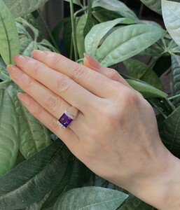【一点もの】K18WG　アメシスト（3.08ct）リング　FR6　K05069-H