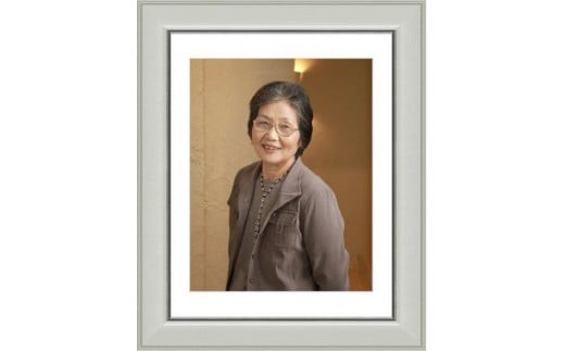 
「敬老の日」発祥のまちで撮る肖像写真（６０歳以上対象）[204]
