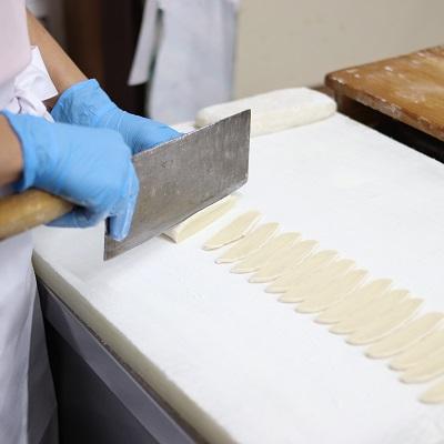 ふるさと納税 上山市 ◆第22回全国菓子博栄誉賞受賞◆ かみのやまかりんとう 170g×4袋 0005-2511 |  | 01