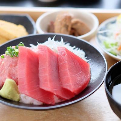 ふるさと納税 三浦市 特選本まぐろ大トロ赤身+たたきセット |  | 03