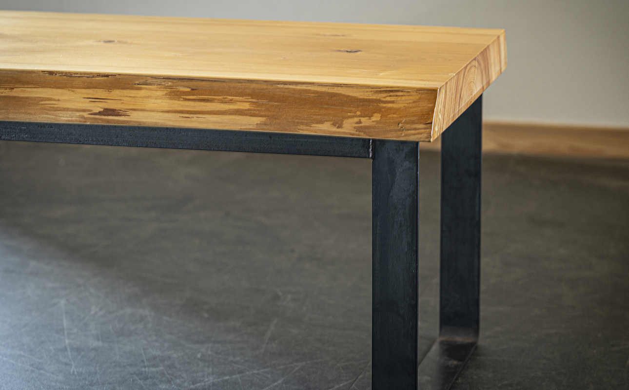 徳川御三家紀州藩の伝統を受け継ぐ三重県 尾鷲（オワセ）ヒノキ使用 BROOK 一枚板ベンチ 長さ1,500×奥行350×高さ約420mm　【家具 インテリア ベンチ 一枚板 木製 伊勢 おすすめ ブラ