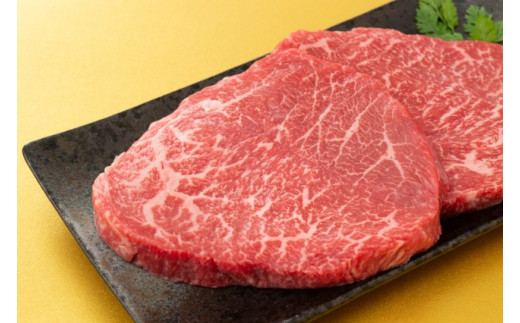 【3月お届け】【近江牛ステーキ用(モモ4枚)】肉 牛肉 ステーキ ブランド牛 三大和牛 和牛 黒毛和牛 国産 バーベキュー 贈り物 ギフト プレゼント 冷凍 滋賀県 竜王