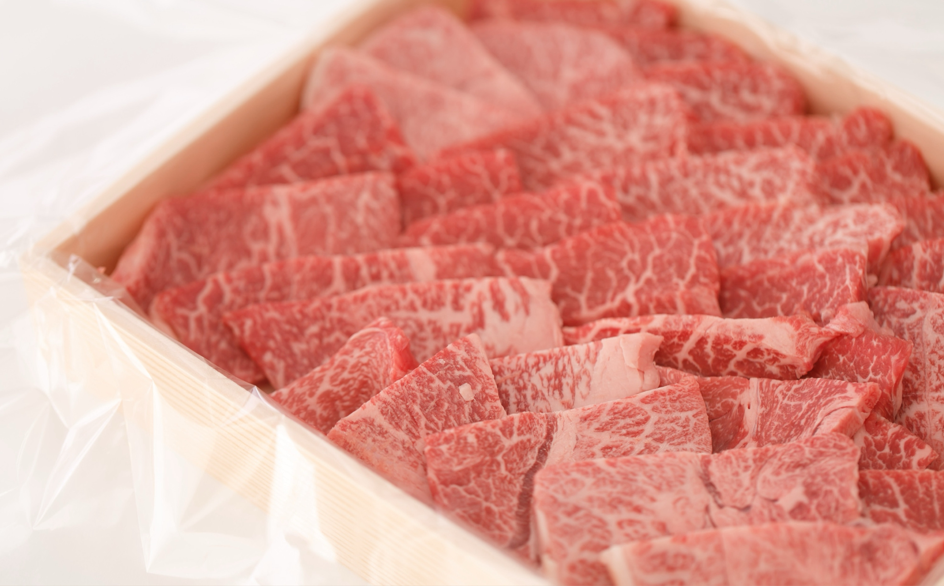 
            伊勢水沢牛 焼き肉用　500g 牛肉 牛和牛 ブランド牛 焼肉 BBQ
          