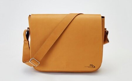 シンプルな本革メッセンジャーバッグ（B5サイズ）全5色 ファッション カバン  レンガ