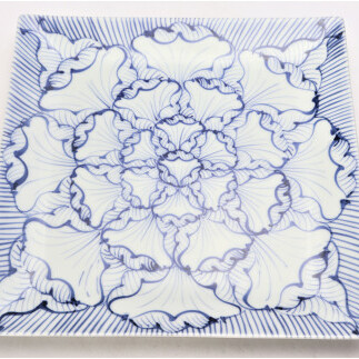 有田焼 そうた窯 染付花弁紋正角皿 2枚セット 食器 器 うつわ 四角 プレート 手描き 染付 丸兄商社 A40-268_イメージ4