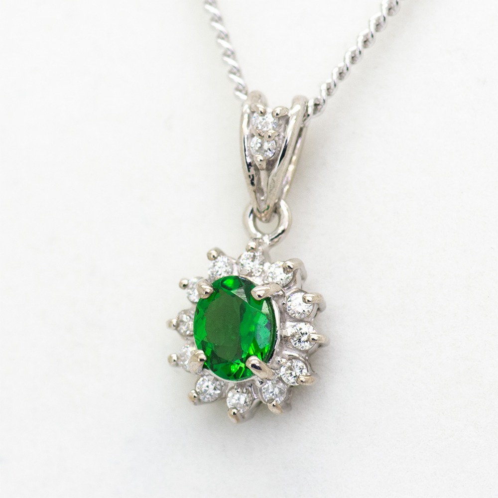 グリーンガーネット ペンダント 0.3ct K10WG/K10YG (13403) ネックレス ペンダント グリーンガーネット ホワイトゴールド イエローゴールド ダイヤモンド ジュエリー アクセサリー 山梨県 甲斐市 BR-87