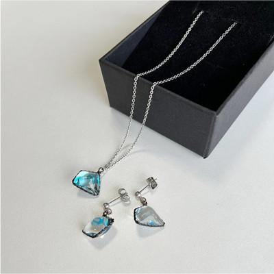 ふるさと納税 豊頃町 ジュエリーアイス ネックレス&ピアスセット(ブルー)666 |  | 01