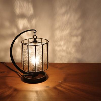 ふるさと納税 瀬戸市 Nijiiro Lamp のステンドグラスのテーブルランプ ストライプ |  | 02