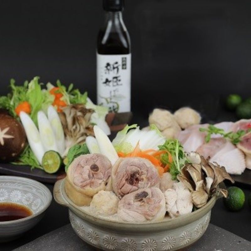 【ふるさと納税】 【冬限定】熊野地鶏 ぶつ切り鍋セット 鶏肉 鳥肉 とりにく 肉 お肉 お鍋 地鶏 期間限定 数量限定 三重県 熊野市