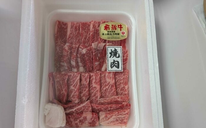 
            【選べる容量】飛騨牛 A5等級 焼肉用 カルビ カルビ カルビ焼肉 カルビ肉 焼肉 焼き肉 やきにく 焼肉セット 焼肉用 最高級 a5 A5 牛 和牛 牛肉 お肉 高級 贈答ギフト 岐阜市 / 肉の松久 [ANIP007]
          