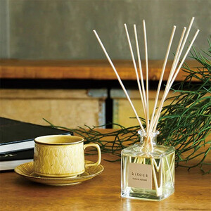 木と果 ディフューザーセット ( ゼラニウム ＆ ベルガモット )  晴香堂 HARUKADO 天然精油 100％ ルームフレグランス 芳香剤 インテリア アロマ 天然香料 香り 長持ち プレゼント 