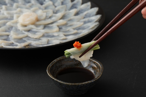 臼杵トラフグ刺しふぐ鍋セット（4～5人前）【白子付】［冷蔵］ふく亭別館・高島水産