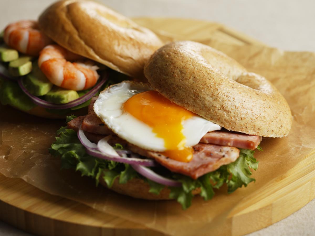 【全4回】人気のパン食べ比べ 定期便 H028-082