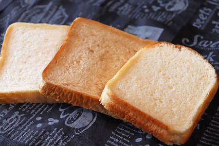 【国産小麦・バター100%】シンプル食パン食べ比べセット【12ヵ月定期便】 2025/9/19～
