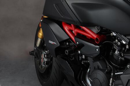【AELLA】DUCATI ディアベル｜フレームスライダー (Diavel1260) AE-68127［ 京都 バイク カスタム パーツ 人気 おすすめ ツーリング ライダー バイカー メーカー ギア