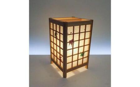 角行灯「匠」 Mサイズ 手漉き和紙(美光紙)紅葉入り 格子組子