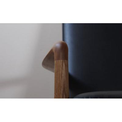 ふるさと納税 塩尻市 国産ナラ材 牛革張り1人がけソファ(bs-4) |  | 03