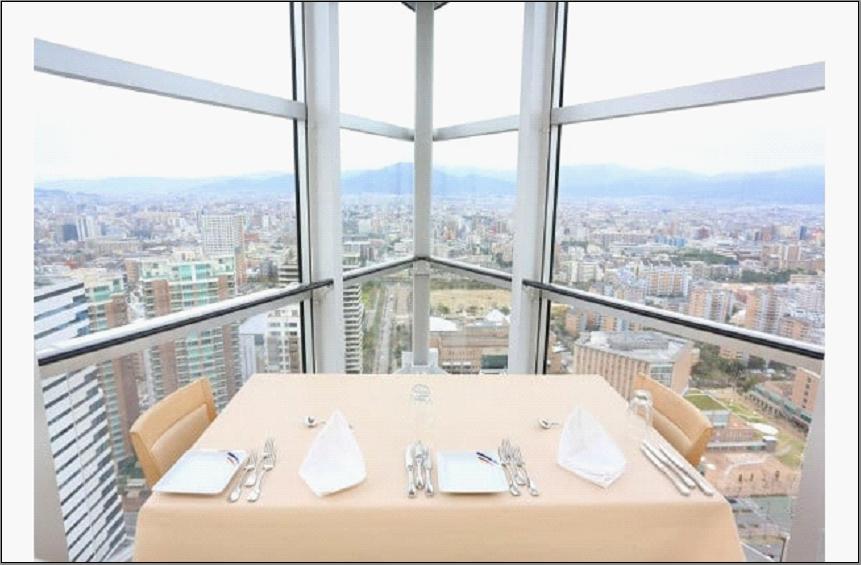 天空ランチコース（展望券込）1名分【福岡タワー内展望レストランにて優雅なひとときを】