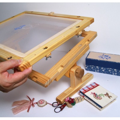 エディ工房　刺繍台セット【Dモデル】(A4サイズの刺繍枠と専用スタンドD型のセット品)【受注製作品】【配送不可地域：沖縄県】【1700137】