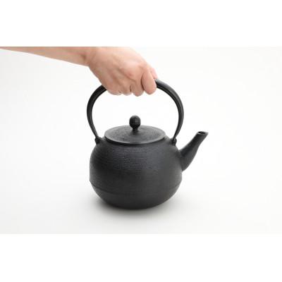 ふるさと納税 奥州市 南部鉄器 鉄瓶 大丸肌 1.6L【村上 怜 作】 IH調理器 伝統工芸品 [Y0124] |  | 01