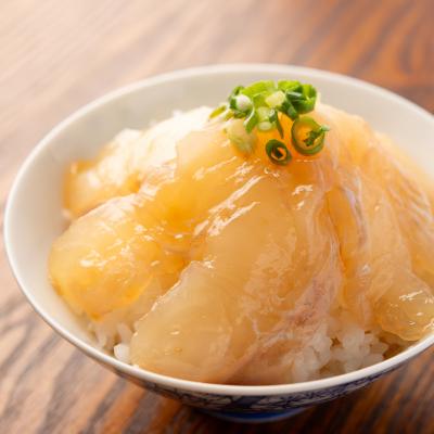 ふるさと納税 むつ市 青森県津軽海峡産　活〆天然ヒラメ漬け　刺身　120g×2パック　平目 |  | 01