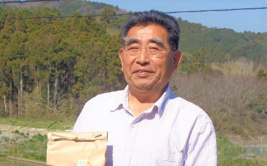 「日々勉強しながらのお米作り」と話す土屋さん。
