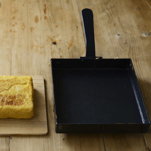 LB-091 ラバーゼ 鉄玉子焼き器18×18cm