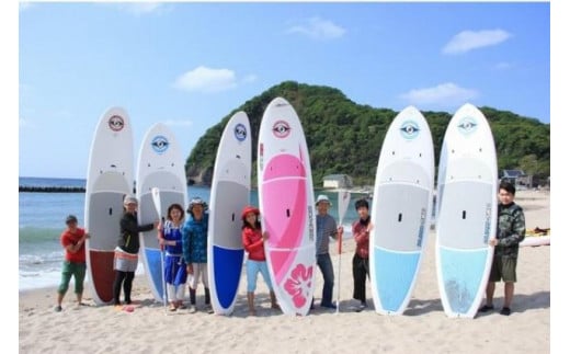 エメラルドに輝く海でG-SUPツアー