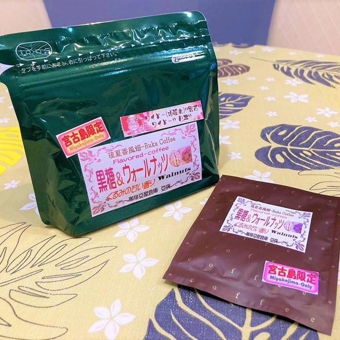 【ふるさと納税】宮古島 黒糖フレーバーコーヒー【黒糖ウォールナッツ】100g×1袋＋ドリップバック1個 | 南国 離島 宮古島 黒糖 コーヒー ドリップバック 珈琲 セット 詰め合わせ 人気 おすすめ 送料無料 プレゼント ギフト