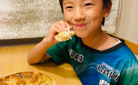 【人気】生餃子専門店「新助」の餃子！ファミリーセット(75個入り)　餃子 ぎょうざ ギョーザ　岐阜市 / ドルフィン株式会社[ANHL002]