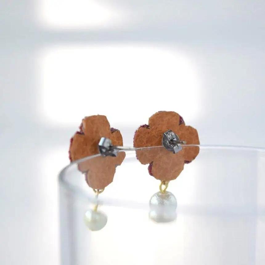 刺繍レースピアス【小花|ボルドー|コットンパール付き】チタンピアス| ピアス 刺繍 レース ハンドメイド アクセサリー プレゼント ギフト 選べる 種類豊富 誕生日 レースピアス フラワーレース ふる