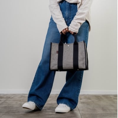 
            三河木綿刺子織　sasicco　スクエアトートM 　消防刺子【1683961】
          