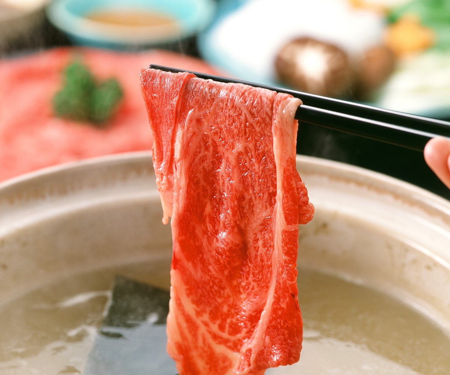 但馬牛ももスライス すき焼き・しゃぶしゃぶ用 300g 牛肉 国産牛 和牛 すきしゃぶ ギフト お祝い
