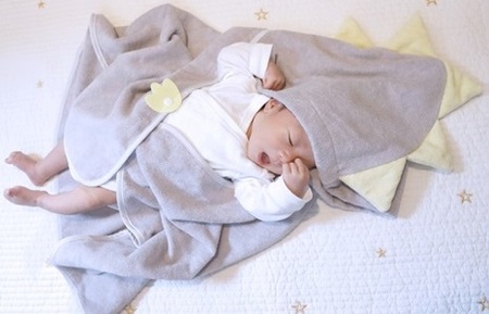 （今治タオルブランド認定品）DINO　フードバスタオル（ギフトBOX+リボン）イエロー[I001540Y]