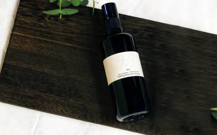 ヒノキ香る♪ナチュラルアロマスプレー100ｍｌ（大洲産ヒノキオイル使用）　愛媛県大洲市/OZU＋（オオズプラス） [AGAD007]アロマ ハーブ 癒し 精油 香り ヨガ リラクゼーション リラックス