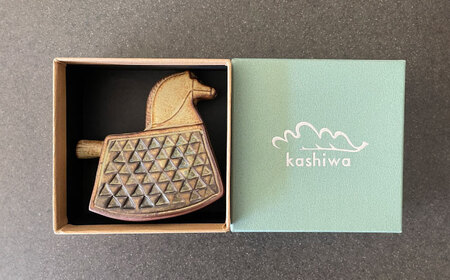 【瀬戸焼】一輪挿し 馬 【かしわ窯】 / 瀬戸焼 ギフト 一輪挿し 花瓶 花器 インテリア [BBAJ005]