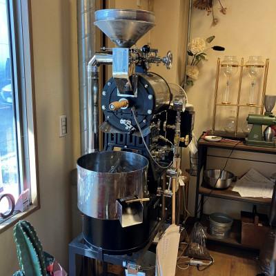 ふるさと納税 茨木市 ブルーマウンテンNo1ハーフブレンドとウィスキー樽熟成バレルエイジド 計400g |  | 02