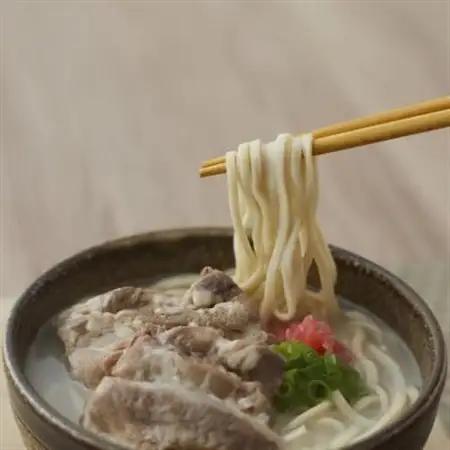 【沖縄そば金太郎】豚骨ベースの軟骨ソーキそば 8食セット【配送不可地域：離島】【1676877】