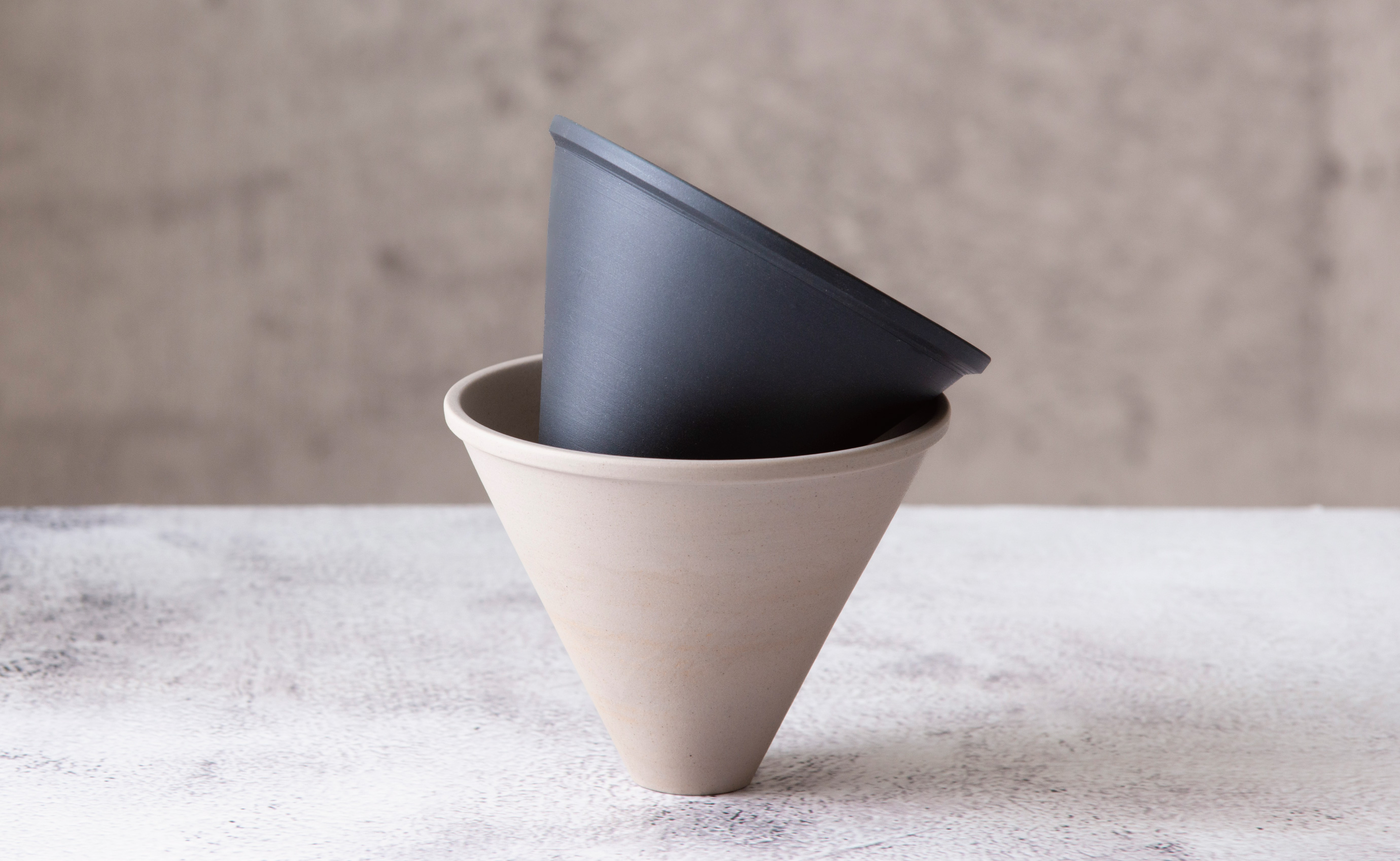 コーヒードリッパーセット　黒練（コーヒー器具：ドリッパー、サーバー、真鍮台一式）南景製陶園【コーヒー 珈琲 ドリッパー キッチン用品 キッチン雑貨 食器 ギフト 三重県 三重 四日市市 四日市 四日市