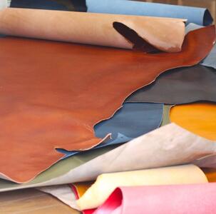 【栃木レザー 2重巻きブレスレット】スリムでクラシカルなレザーアクセサリー レザーカラー：茄子紺 WL005 茄子紺 ブレスレット