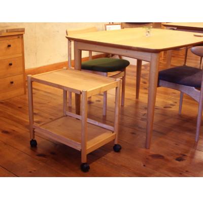 ふるさと納税 高山市 オークヴィレッジの上品な佇まいのキャスター付きリビングワゴン〔国産材　木製家具〕　TR4405 |  | 03