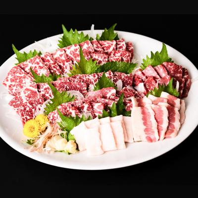 ふるさと納税 八代市 にくよし グルメ馬さし 特級セット 計650g  4種類 約200g × 2P_014-1889 |  | 01