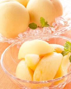 岡山県産　白桃5玉(1.5kg以上) 等級：ロイヤル 化粧箱入り