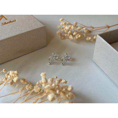 ふるさと納税 甲府市 Pt900(1番)音符モチーフピアス地金(PE8039) |  | 02