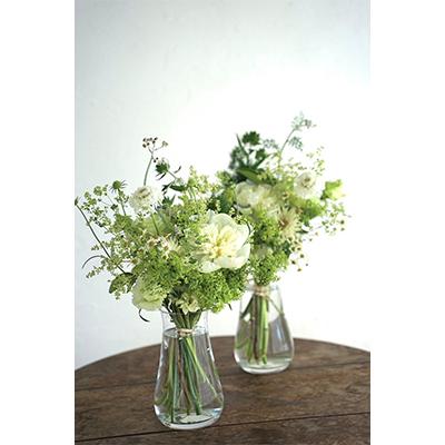 ふるさと納税 芸西村 【毎月定期便】芸西村産季節の生花花束　一対　供花　仏花　初回花瓶付【t169tmf】全3回 |  | 01