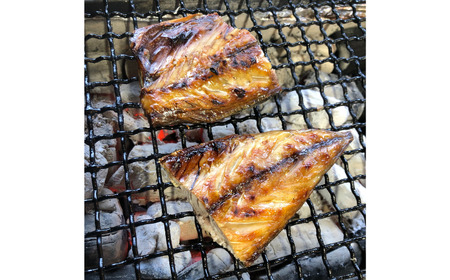 干物 伝統200年の味 焼いてあるひものセット 【炭火焼】 ４種 あじ かます さば いわし ヘルシー おつまみ  ひもの ヒモノ himono 江の島名産 湘南名物 酒の肴  相模湾 おつまみ 詰め